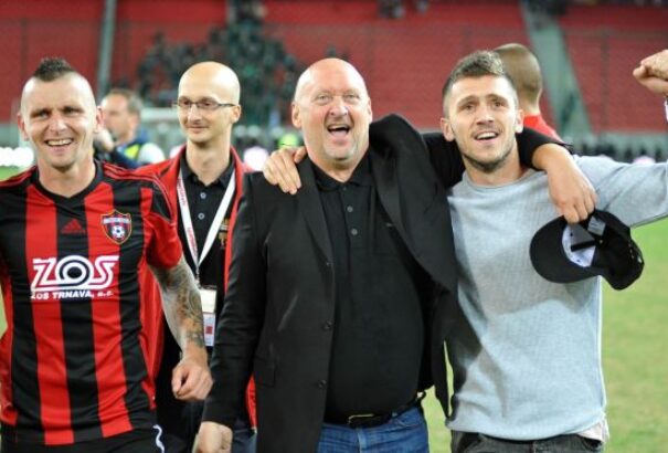 Poór segítő kezet nyújtott a nagyszombatiaknak