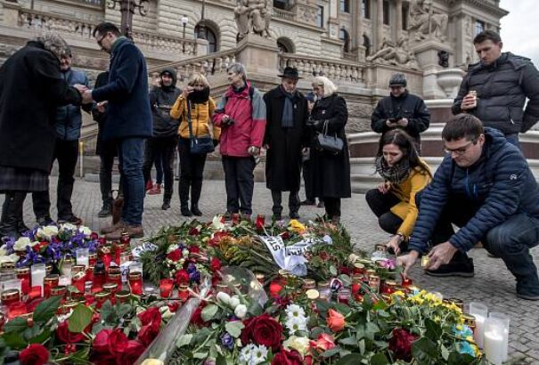 Prága Ján Palachra vértanúra emlékezik