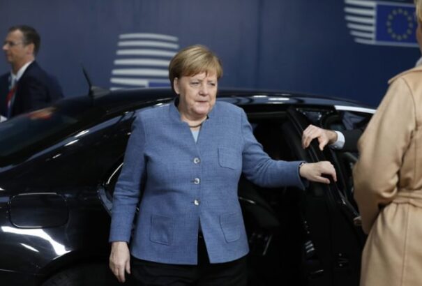 Merkel pozsonyi látogatása miatt forgalomkorlátozásokra és torlódásokra kell számítani holnap a fővárosban