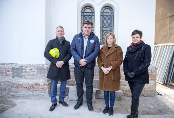 Új ruhát kap a szenci zsinagóga