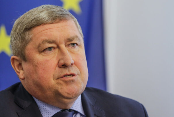 Kováčik évek óta potom árért bérel egy szegényeknek fenntartott lakást Főréven