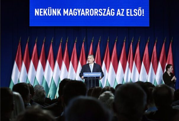 Orbán Viktor évet értékelt: „Magyarország keményen megdolgozott a kétharmadért és a gazdasági növekedésért”