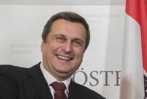 Danko: Nem vagyok Lajčák alárendeltje, ha akarok, Honoluluba is elmehetek