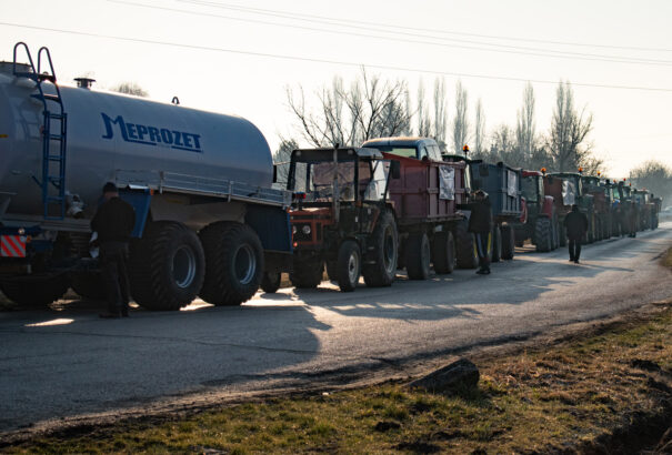 Megkezdődött Pozsony ostroma, így vonulnak fel a csallóközi gazdák (Képek)