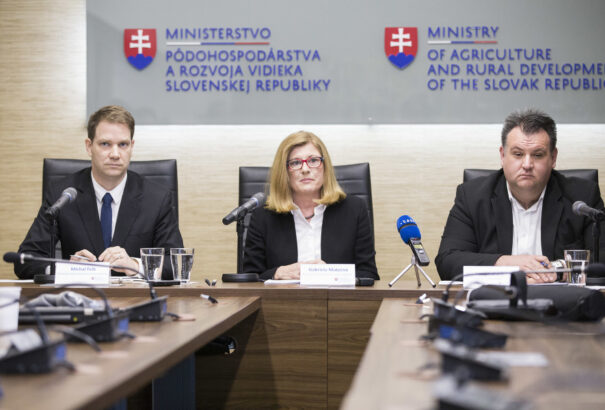 Nem csak a Billa kapott egymillió eurós bírságot