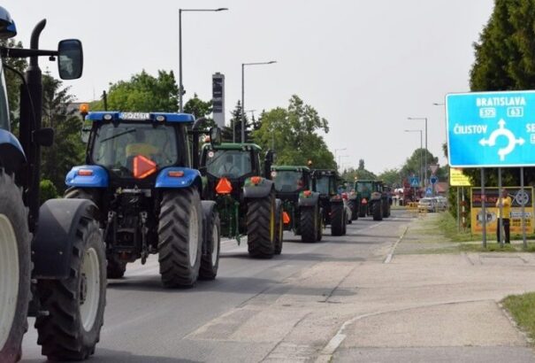 Folytatódik a kisgazdák ellehetetlenítése – A nagyok saját földjeikről próbálják kiszorítani őket
