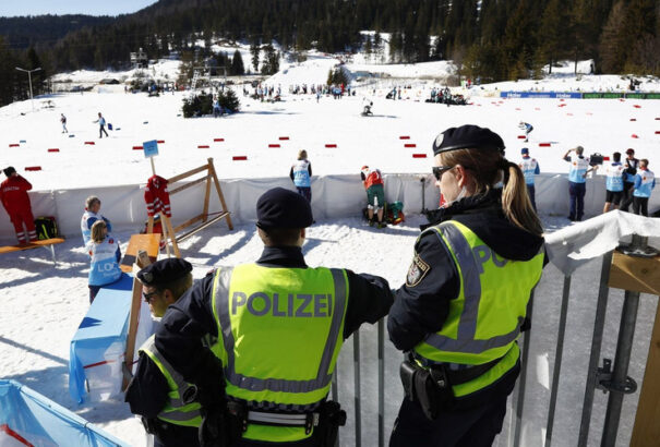 Újabb doppingbotrány: A rendőrök a versenyről vitték el az elitsportolókat