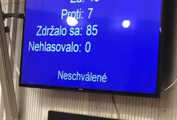 Milan Krajniak: Szégyellem magam ezért a parlamentért