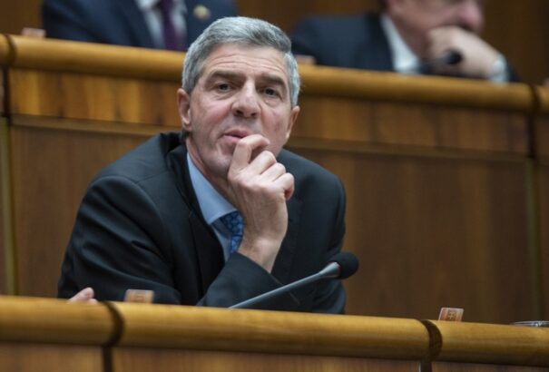 Alkotmánybíró-választás: Bugár mindenképp nyilvános szavazást akar