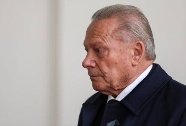 Szívműtéten esett át Rudolf Schuster volt államfő