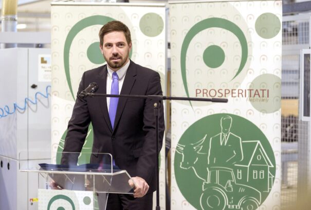 Két vajdasági üzem nyílt meg a magyar kormány gazdaságfejlesztési programjának támogatásával