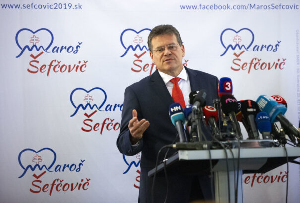 Šefčovič: Az államfőről a mi embereink döntenek