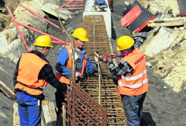 A Lengyelországban dolgozó ukránok százezrei készülnek nyugatabbra távozni