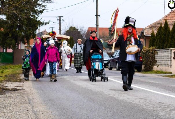 Összefogással búcsúztatták a telet a hodosiak és a nagyabonyiak – képriport és videóösszefoglaló