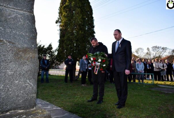 Ne várjunk Kánaánt politikusainktól – Nagyszarván a szabadság ünnepén (Képriport és videó-összefoglaló)