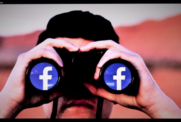 Szerda este leállt a Facebook és az Instagram, a helyzet javult, de még nem oldódott meg