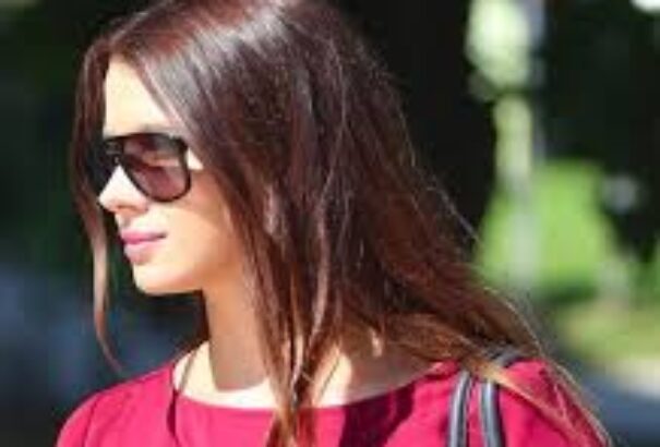 Trošková több mint négyszázszor telefonált Vadalával