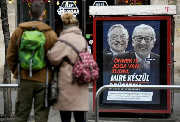 Magyar kormány: Brüsszel beismerte, hogy a plakátkampányban szereplő terv létezik