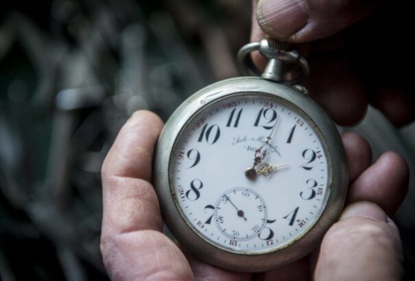 Hétvégén megint át kell állítani az órákat