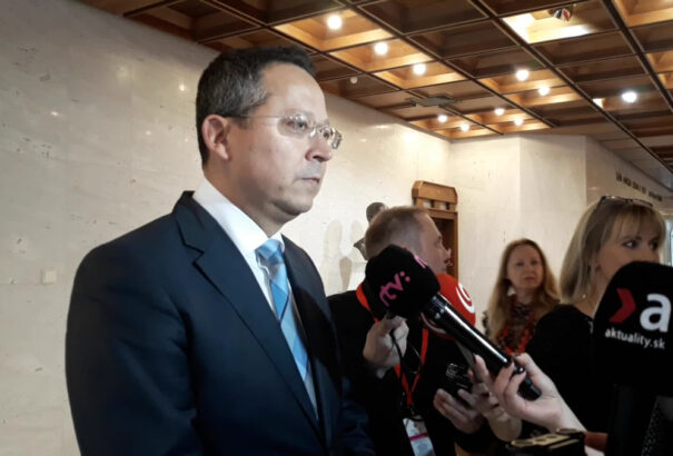 Eldőlt: Húsvét után a Smer egyik kevésbé ismert arca veszi át a pénzügyminisztériumot