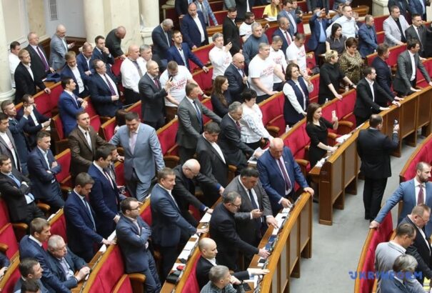 Az ukrán parlament elfogadta a sokat vitatott nyelvtörvényt