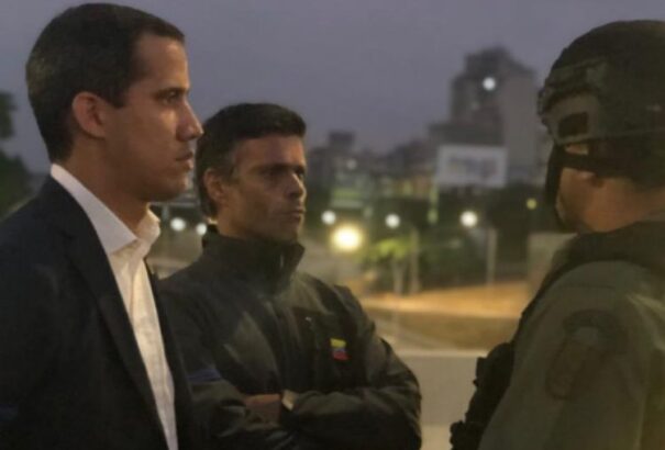 Venezuela: Elkezdődtek a tüntetések. Könnygáz, lövöldözés, a közösségi oldalak blokkolása Maduro válasza