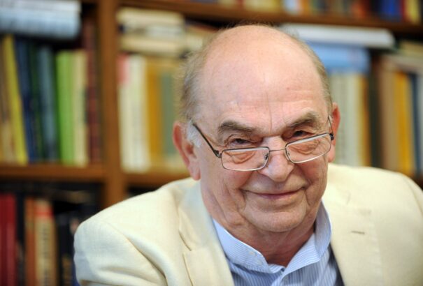 Az élete a színpad – Bodrogi Gyula 85 éves