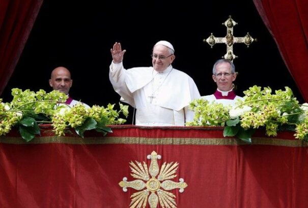 A véres konfliktusok megállítását kérte a pápa Urbi és Orbi beszédében