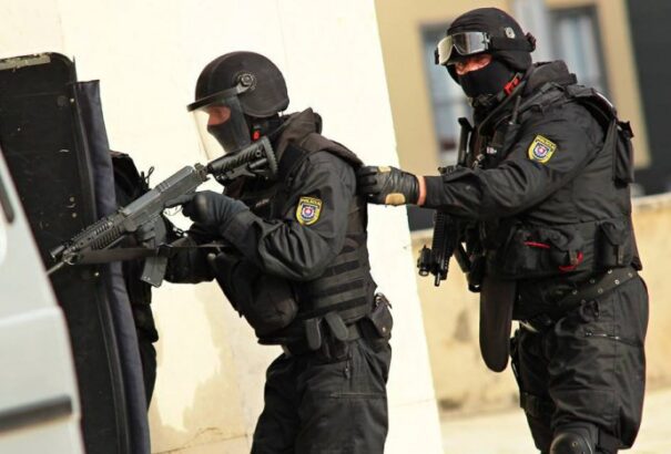 A pozsonyi reptéren tartóztatott le egy olasz állampolgárt a NAKA