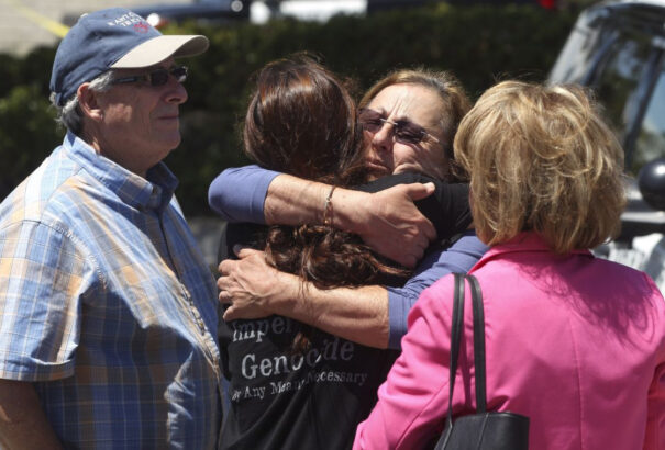 A zsinagóga elleni merénylet elkövetője lehet a felelős egy mecset felgyújtásáért is