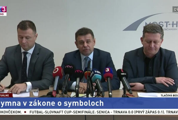 A Most-Híd nem támogatja a himnusztörvényt, de arra készül, hogy az másodszor is átmegy a parlamenten