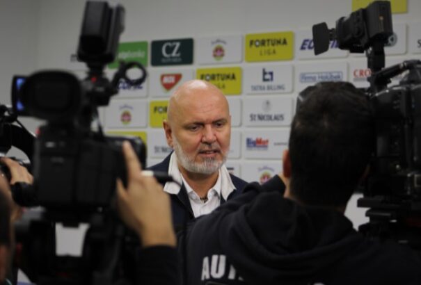 Világi: Amíg én vagyok a DAC tulajdonosa, addig fogunk magyar himnuszt énekelni