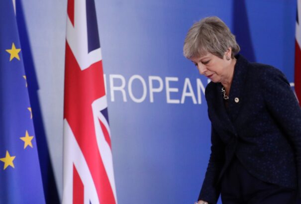 Bejelentheti távozását Theresa May