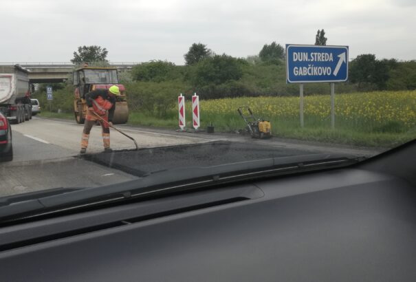 Sofőrök figyelmébe: forgalomkorlátozás a 63-as főút Dunaszerdahely melletti szakaszán