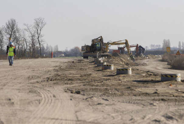 A spanyolok elismerték, mivel töltötték fel az R7-es nyomvonalát. Szerintük ezzel nincs semmi gond