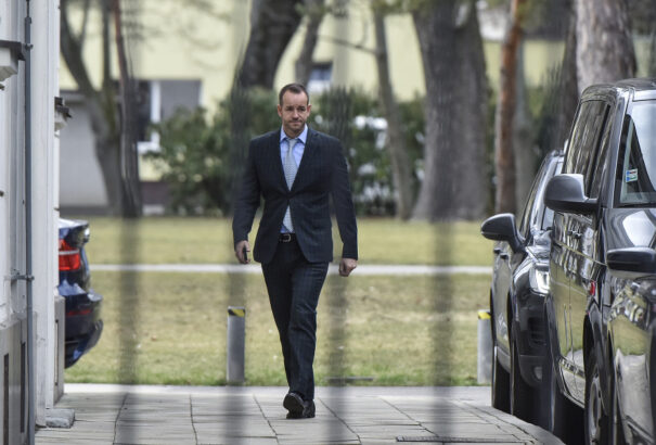 Viktor Stromček távozott a Smer pártigazgatói posztjáról. Fico szerint nem a Kočnerrel folytatott üzenetváltások miatt