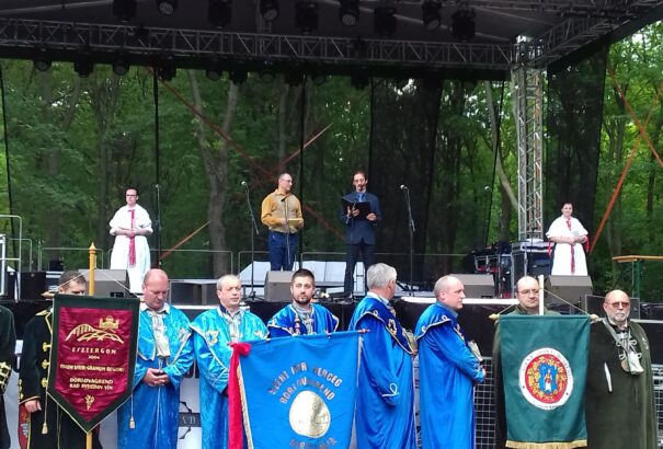 Fesztivál a bátorkeszi Galambos pincesorán