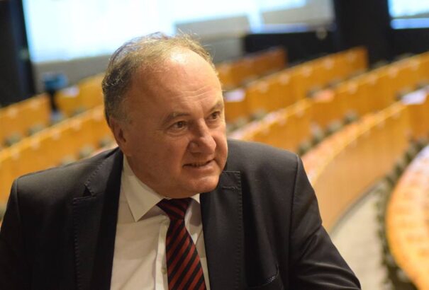 Csáky Pál a Körképnek: Az EP-választásoktól függetlenül maradok a felvidéki magyar politikában (Interjú)