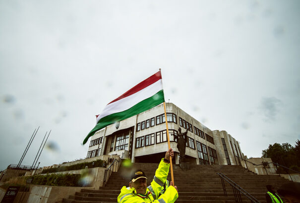 Hiába van a Most-Híd a kormányban, mától büntethető a magyar himnusz Szlovákiában