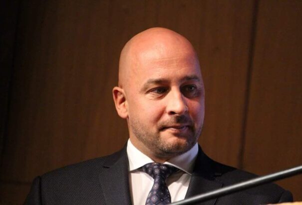 A gyenge szereplés okai: Menyhárt önmagát és az egész MKP-t likvidálja