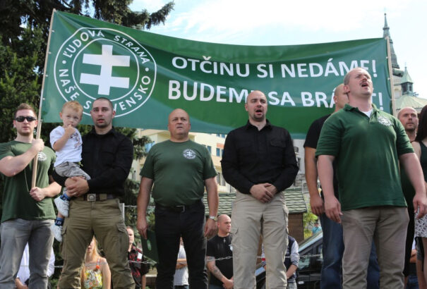 A középiskolások körében Kotleba pártja nyerné az EP-választást