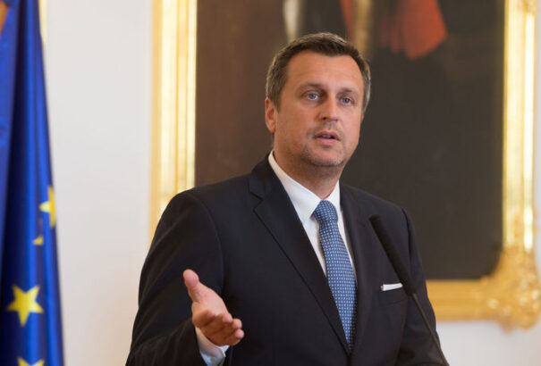 Danko: Brüsszel megfeledkezik az egyszerű emberek problémáiról