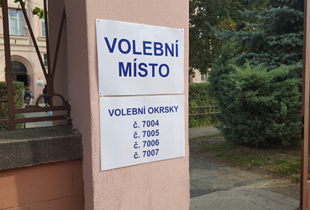 Csehország is szavazott: Alig 20 százalék fölötti részvétel mellett