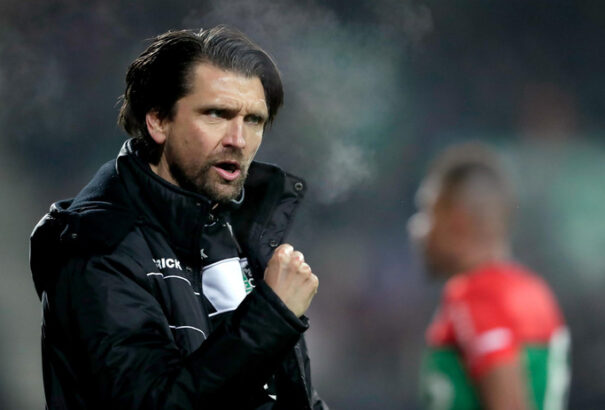 Holland csapat vinné Peter Hyballát