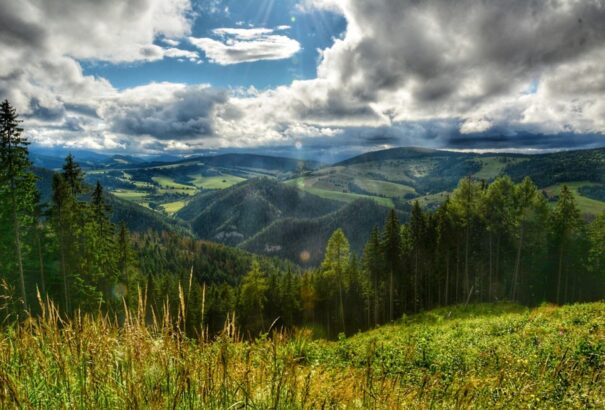 Javul az idő, de nem kapkodja el