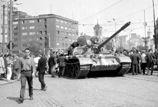 Az oroszországi kommunisták törvényessé tennék Csehszlovákia ’68-as megszállását