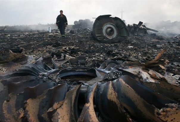 Az ukrán titkosszolgálat megvádolt négy személyt az MH17-es maláj utasszállító lelövésével