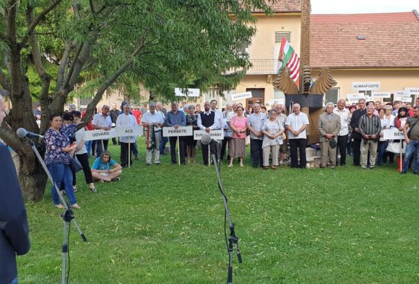 A Nemzeti Összetartozás Napján Komáromban, két ország egy városában