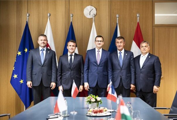A V4 egyöntetűen ellenzi, hogy Timmermans legyen az Európai Bizottság új elnöke (Frissítve)