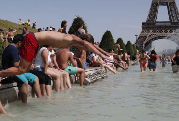 Először haladta meg a hőmérők higanyszála a 45 fokot Franciaországban